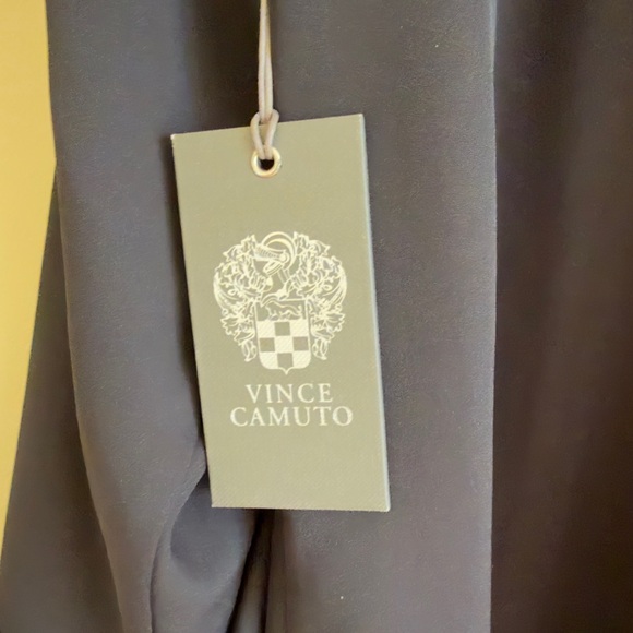 NWT Vince Camuto Black Ruffle Flutter Sleeve V-Neck Blouse Plus Size large - Picture 4 of 8